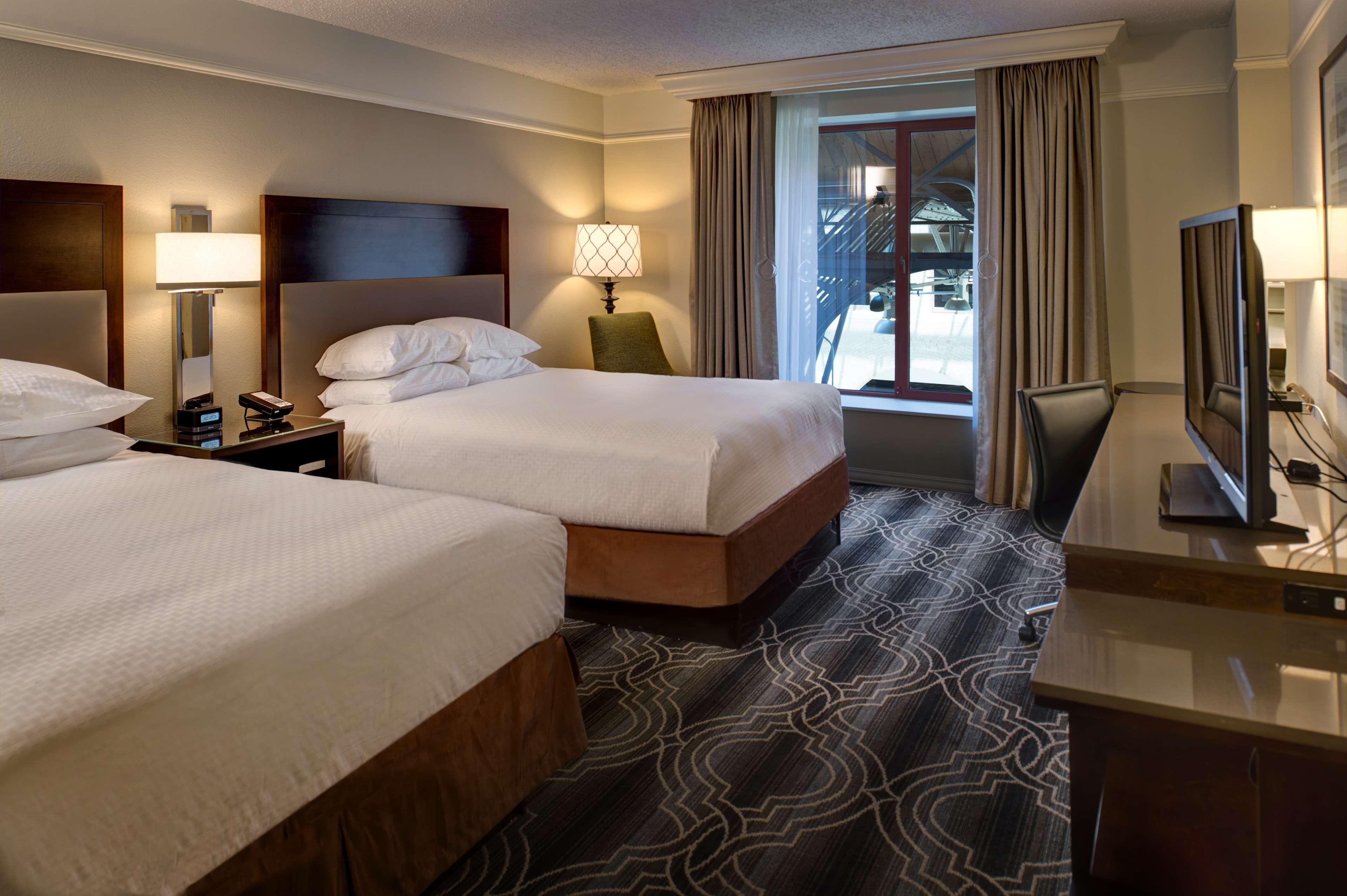 St. Louis Union Station Hotel, Curio Collection By Hilton Bagian luar foto