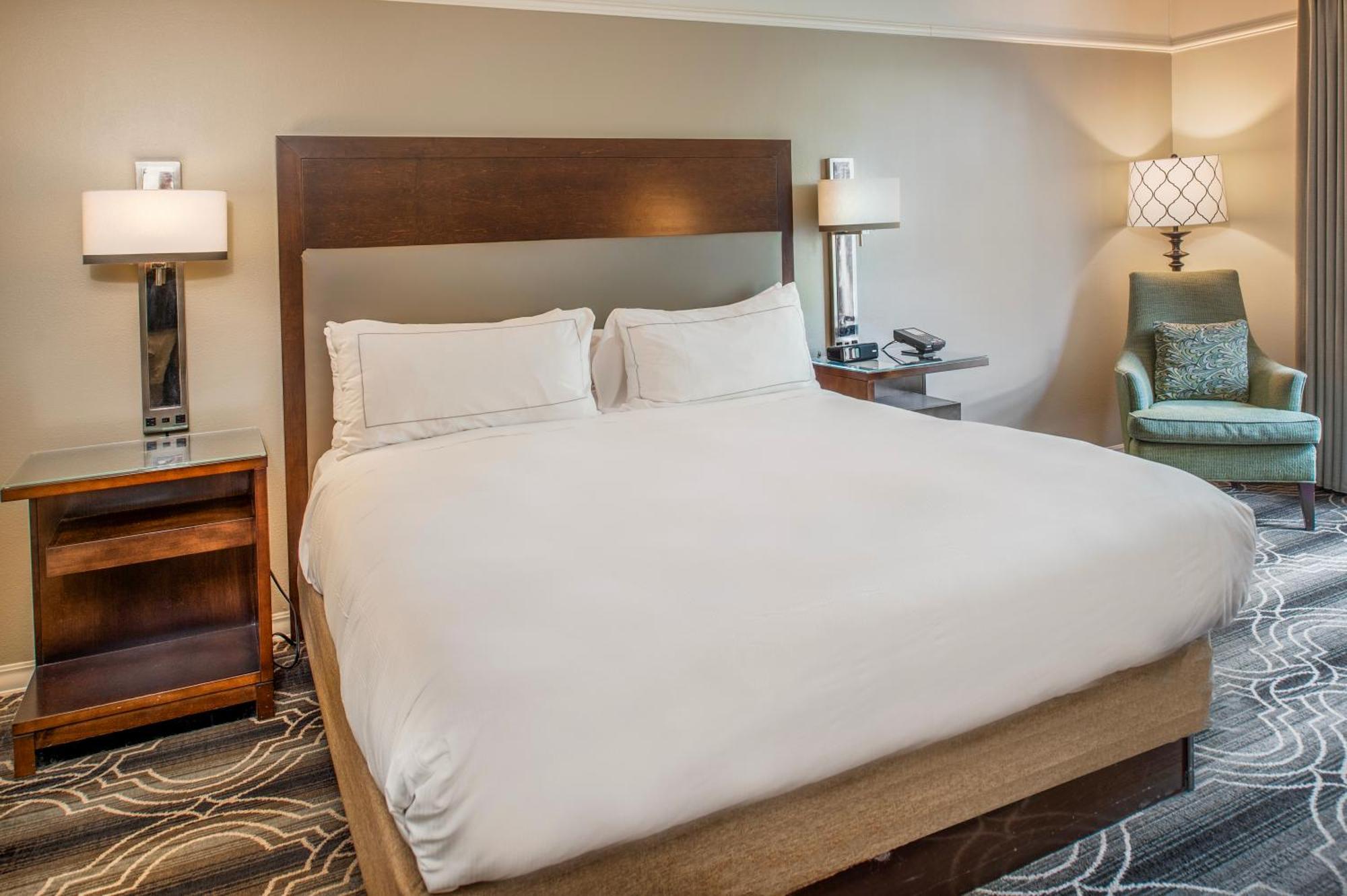 St. Louis Union Station Hotel, Curio Collection By Hilton Bagian luar foto