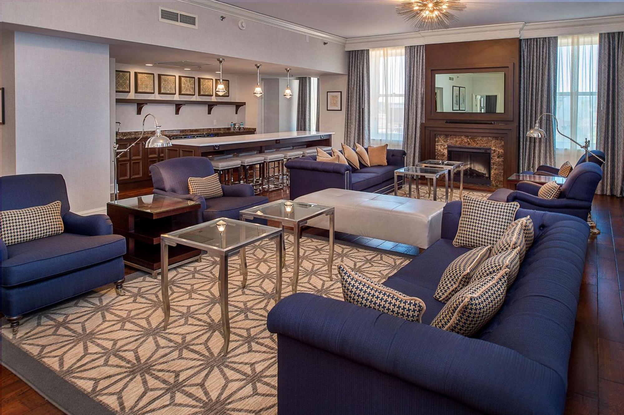 St. Louis Union Station Hotel, Curio Collection By Hilton Bagian luar foto
