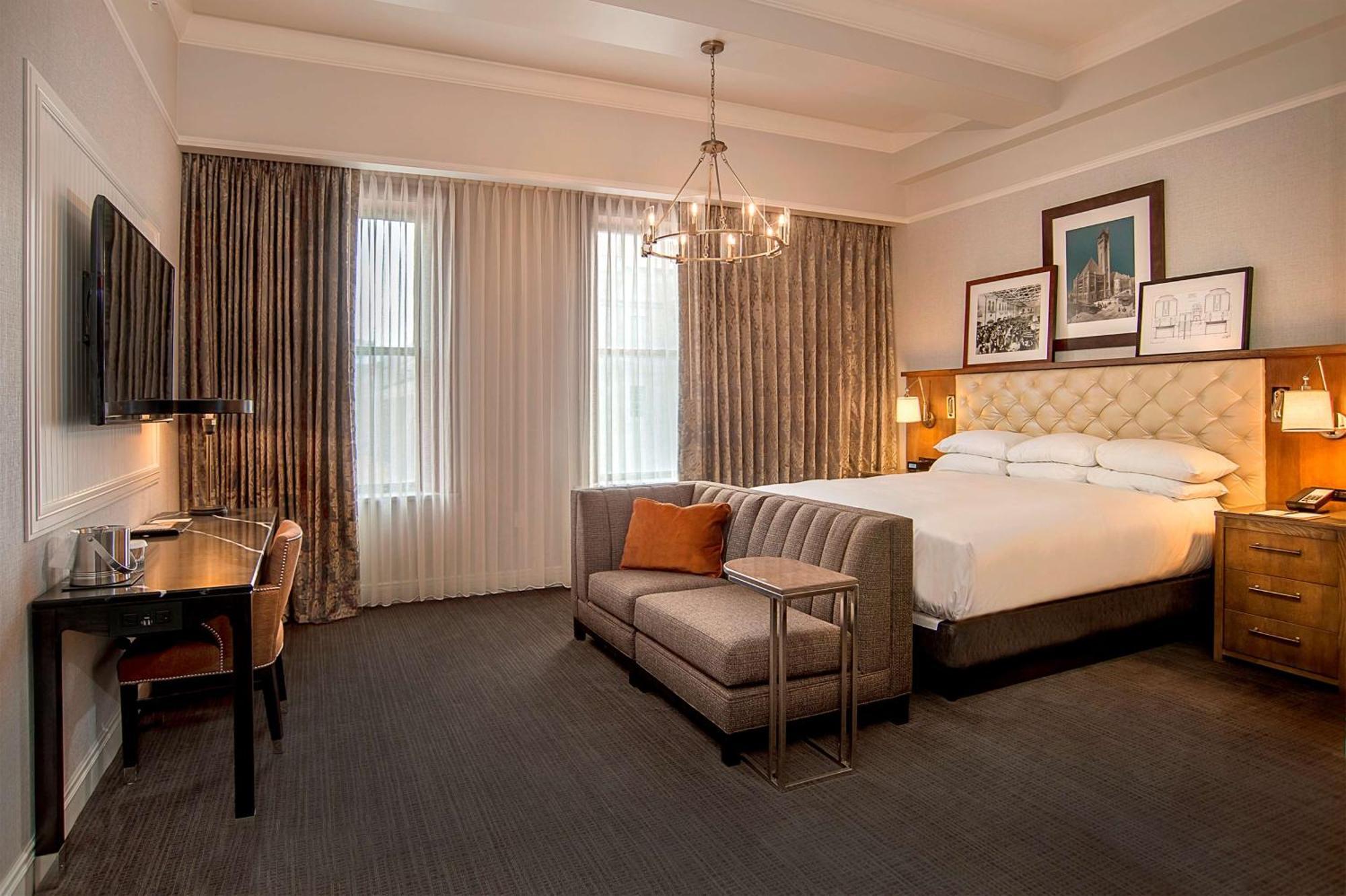 St. Louis Union Station Hotel, Curio Collection By Hilton Bagian luar foto