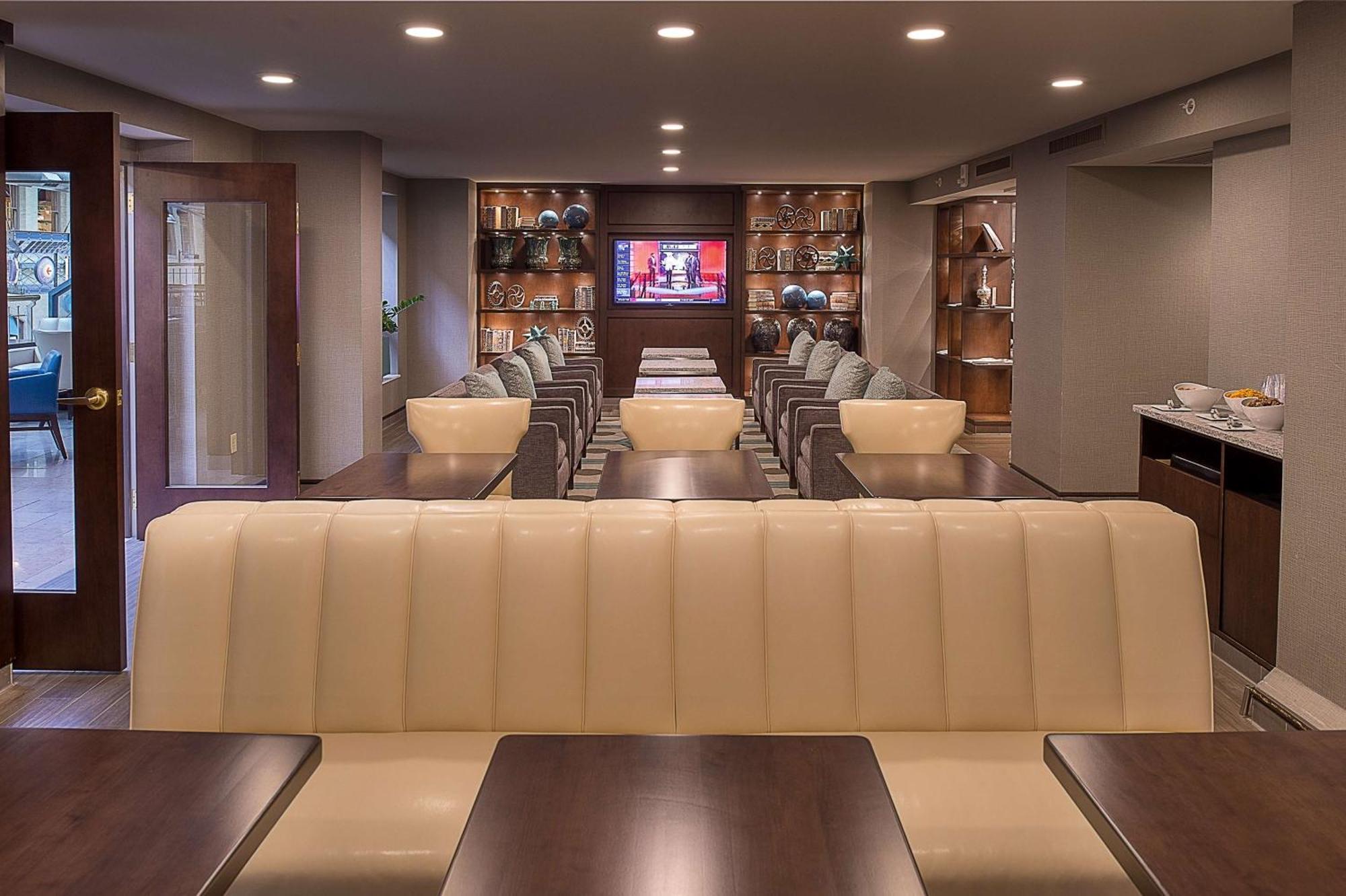 St. Louis Union Station Hotel, Curio Collection By Hilton Bagian luar foto