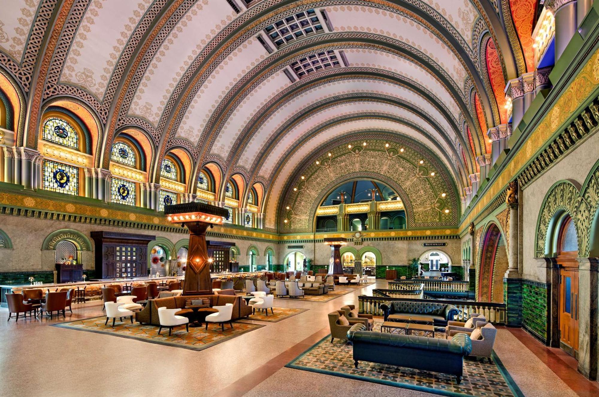 St. Louis Union Station Hotel, Curio Collection By Hilton Bagian luar foto
